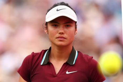 LONDON, ENGLAND - JUNE 13: Emma Raducanu (GBR) during her women's singles Quarter final match Qinwen Zheng (China) at The Queen's Club on June 13, 2025 in London, England. (Photo by Shaun Brooks - CameraSport via Getty Images)