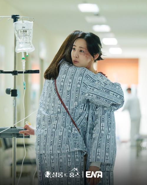 Lee Si Young, Jung Young Joo, Nam Ki Ae, And Dasom Face Their Final Case In “Salon De Holmes” 3