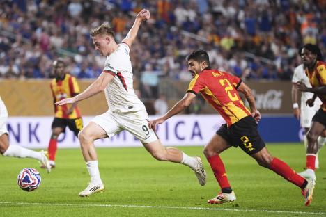 Chelsea's Liam Delap scores a goal against Esperance de Tunis.