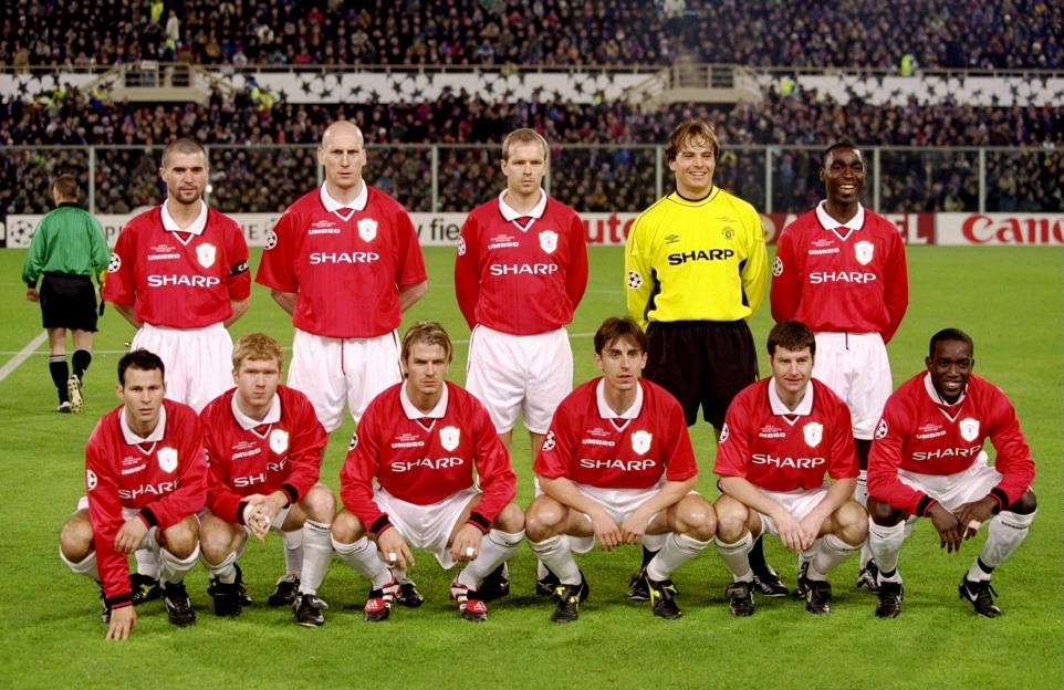 Manchester United team photo, UEFA Champions League match against Fiorentina.