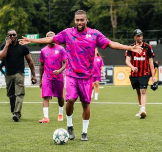 Alex Iwobi at a soccer event.