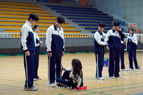 Choo Young Woo, Cho Yi Hyun, And Cha Kang Yoon Form An Intriguing Dynamic In New Drama “Head Over Heels” 7