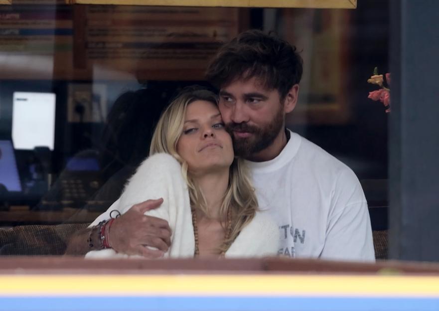 Danny Cipriani and AnnaLynne McCord embracing.