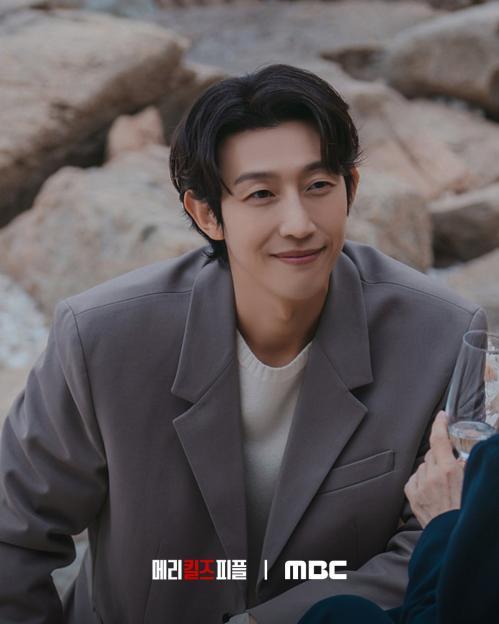Lee Bo Young And Kang Ki Young Attend An Emotional Secret Meeting In &#8220;Mary Kills People&#8221; 3
