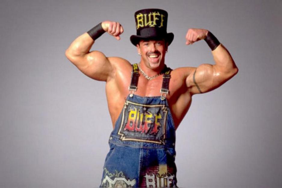 Buff Bagwell flexing his biceps.