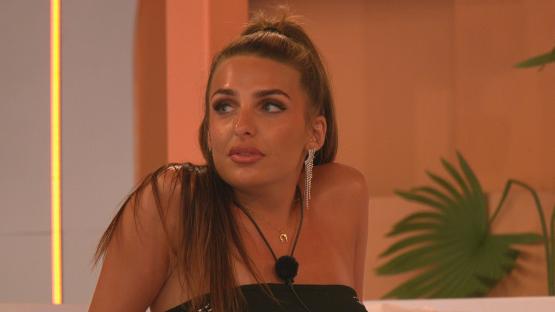 Toni Laite on Love Island.