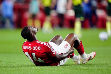 Callum Hudson-Odoi injured on the field.