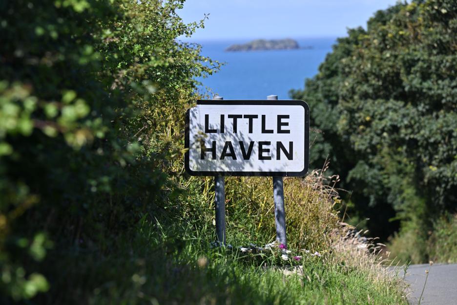 Little Haven sign.