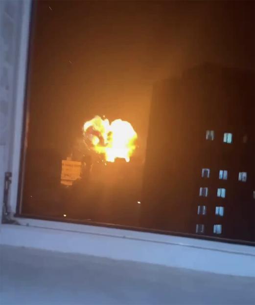 The moment a residential block in Kyiv is hit in Putin's army combined missile and drone attack