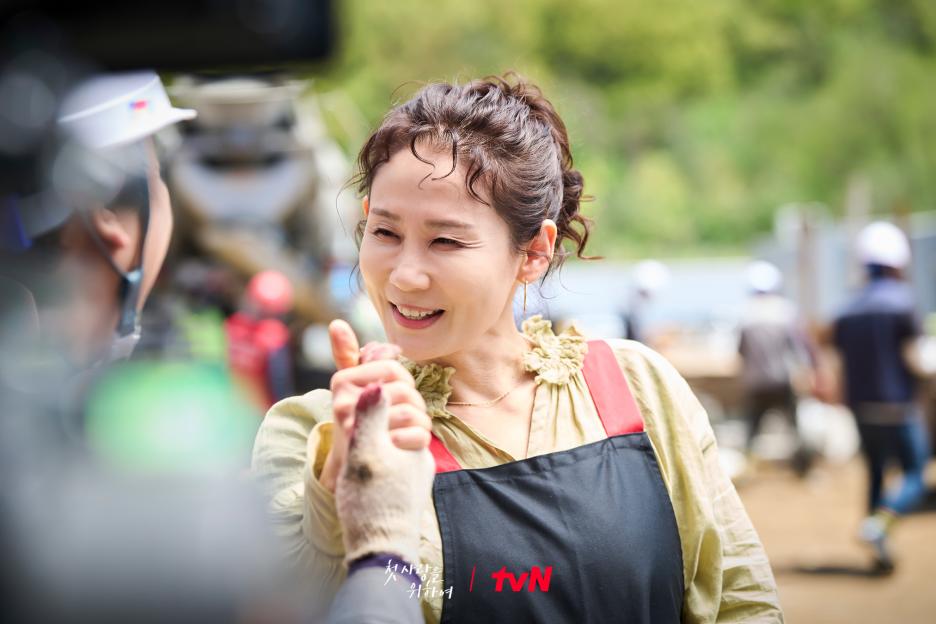 Kim Sun Young, Yang Kyung Won, Kim Mi Kyung, And More Bring Diverse Charms In New Drama “Love, Take Two” 8