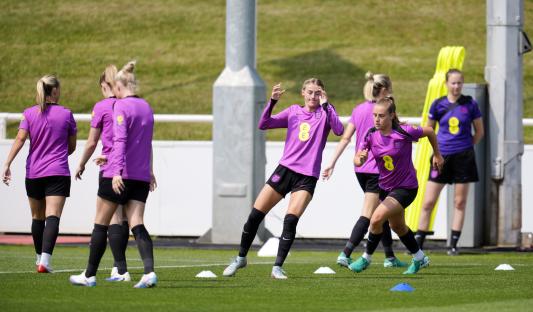 England's Chloe Kelly and Ella Toone in training.