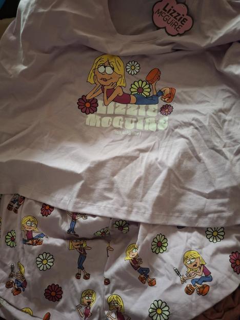 Lizzie McGuire pajama set.