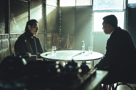 3 Reasons Why So Ji Sub And Lee Jun Hyuk&#8217;s Noir Action Drama “Mercy For None” Is A Must-Watch 4