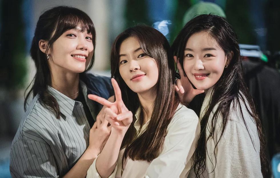 7 K-Drama Squads We&#8217;d Want To Share A Meal With 3