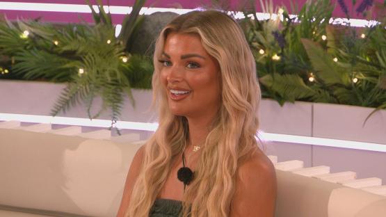 Helena Ford on Love Island.