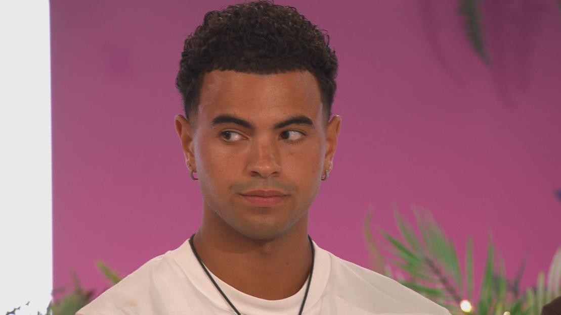 Harrison Solomon on Love Island.