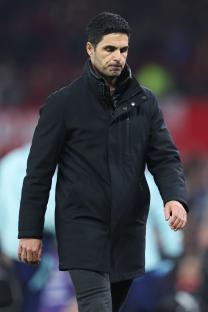 Mikel Arteta, Arsenal manager, looking dejected.