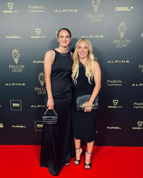 Beth Mead and partner on their holiday , , https://www.instagram.com/viviannemiedema/