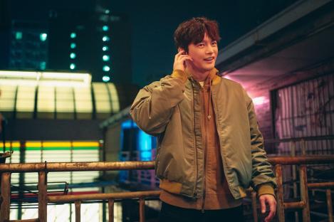 &#8220;Twelve&#8221; Confirms Premiere Plans With First Look At Ma Dong Seok, Park Hyung Sik, Seo In Guk, Lee Joo Bin, And More 10