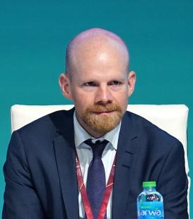 Mattias Grafstrom at a team seminar in Doha.