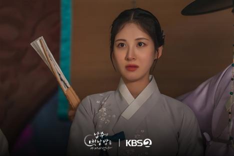 Seohyun Is Romantically Nestled In Seo Bum June&#8217;s Arms In &#8220;The First Night With The Duke&#8221; 6
