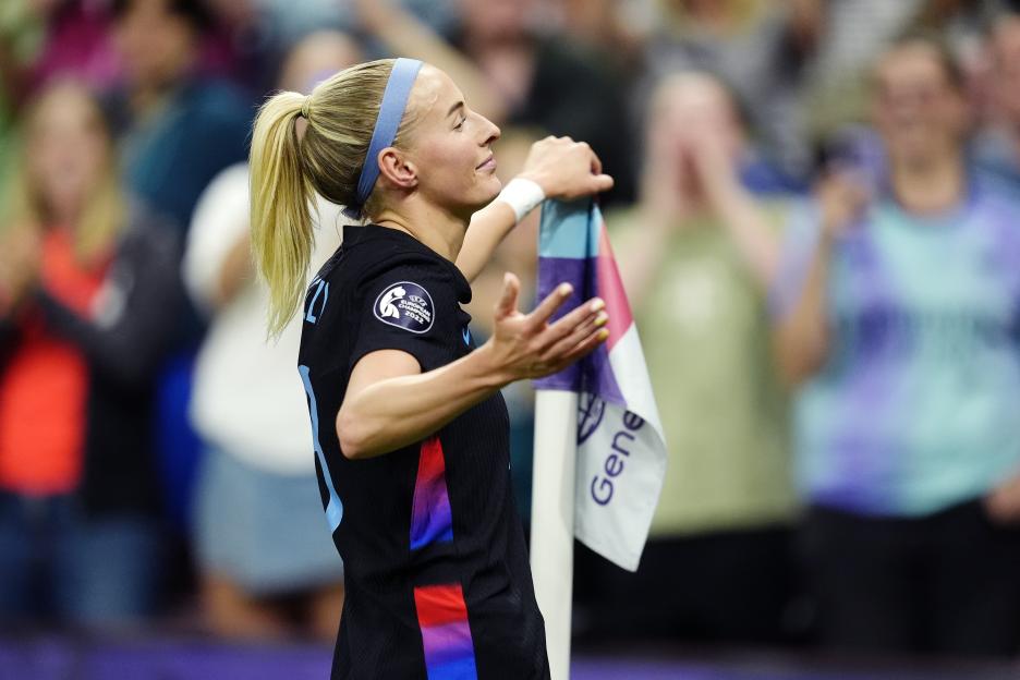 Chloe Kelly celebrating a goal at the UEFA Women's Euro 2025 semi-final.
