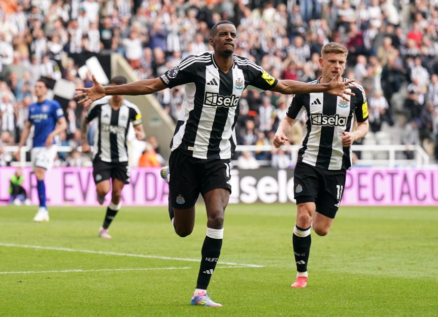 Alexander Isak of Newcastle United celebrating a goal.