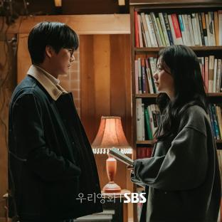 Namkoong Min And Jeon Yeo Been Share Subtle Tension During Filming Location Visit In “Our Movie” 3