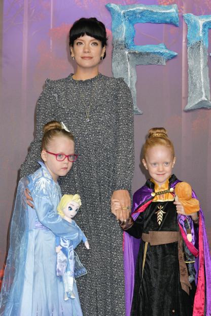 Lily Allen and her daughters at the Frozen II premiere.
