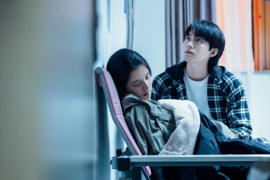3 Reasons To Watch Mystery Coming-Of-Age C-Drama &#8220;Reborn&#8221; 4