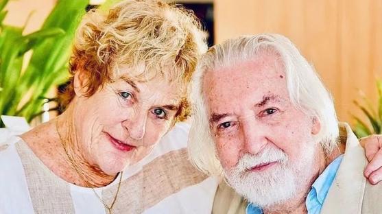 Portrait of an older couple.