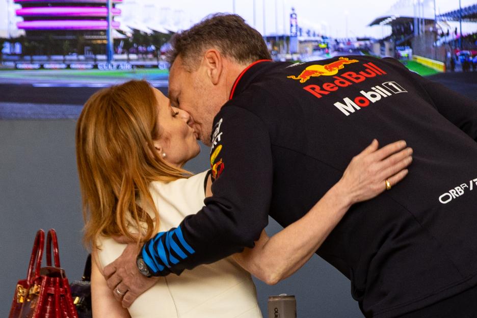 Christian Horner kissing his wife Geri Horner at the Bahrain International Circuit.