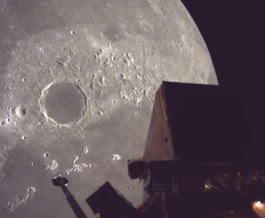 The Resilience lunar lander orbiting the moon.
