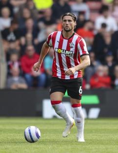 SOUTHAMPTON, ENGLAND - APRIL 12: Taylor Harwood-Bellis of Southampton during the Premier League match between Southampton FC and Aston Villa FC at St Mary's Stadium on April 12, 2025 in Southampton, England. (Photo by Robin Jones/Getty Images)