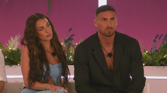 Shakira and Ben from Love Island.