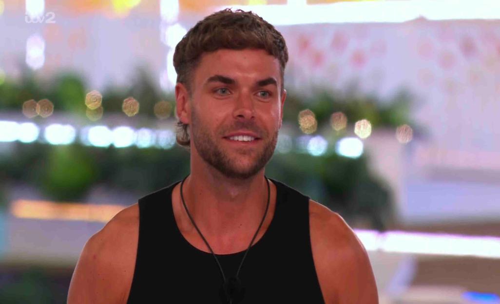 Harry from Love Island.
