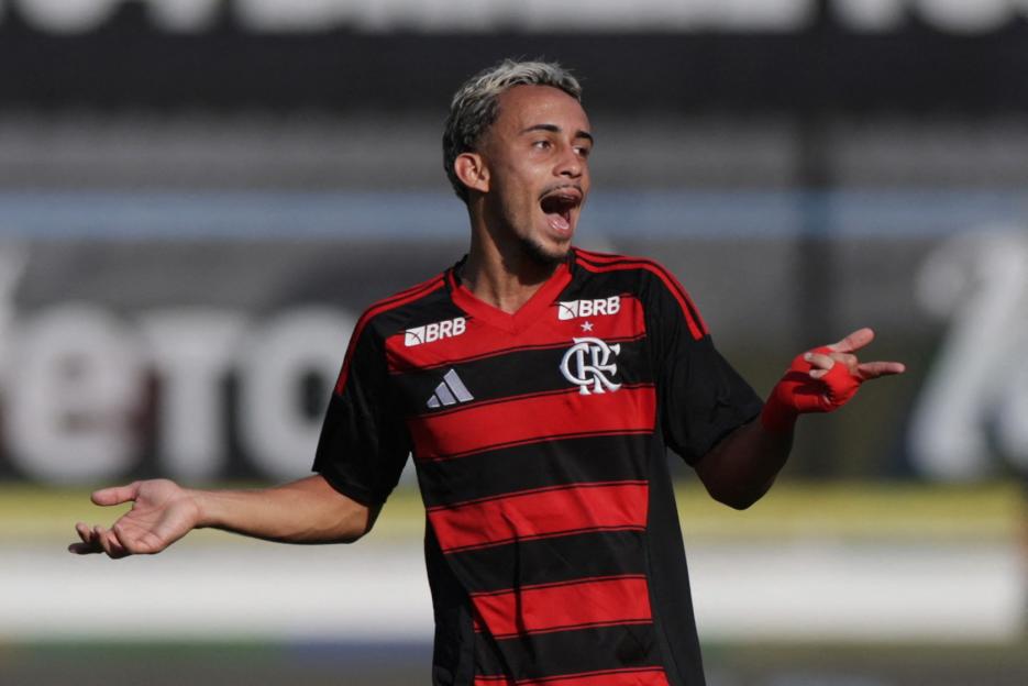 Matheus Goncalves of Flamengo U-20 celebrating a goal.