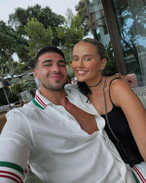 Tommy Fury and Molly-Mae Hague in a selfie.