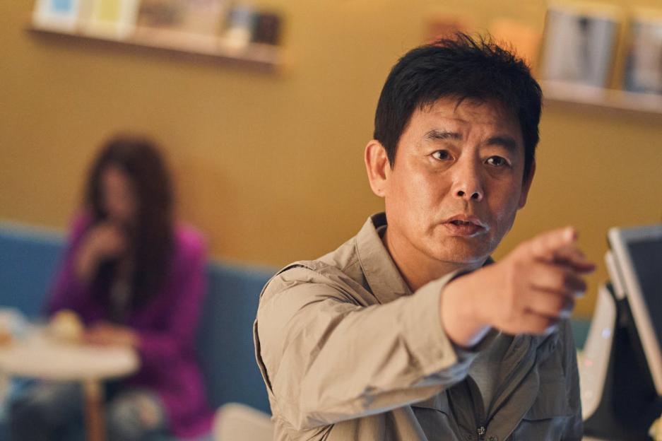 Ahn Bo Hyun And Sung Dong Il Struggle To Manage Devil Lim YoonA In New Film “Pretty Crazy” 5