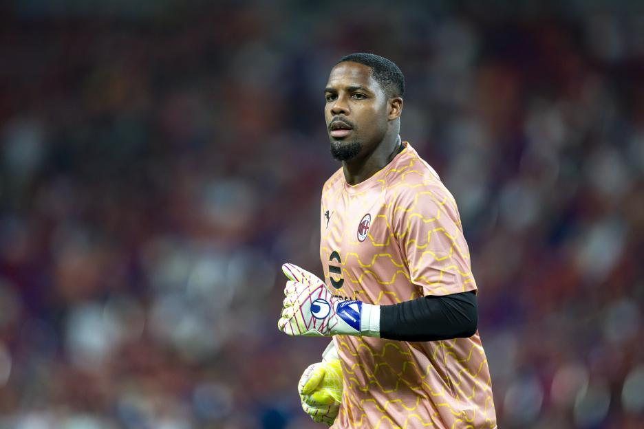 Mike Maignan, AC Milan goalkeeper.