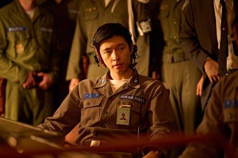 Sul Kyung Gu And Hong Kyung&#8217;s Upcoming Netflix Film “Good News” To Make World Premiere At Toronto International Film Festival 3