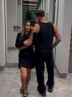 Awhina and Billy, from Married At First Sight, in a mirror selfie.
