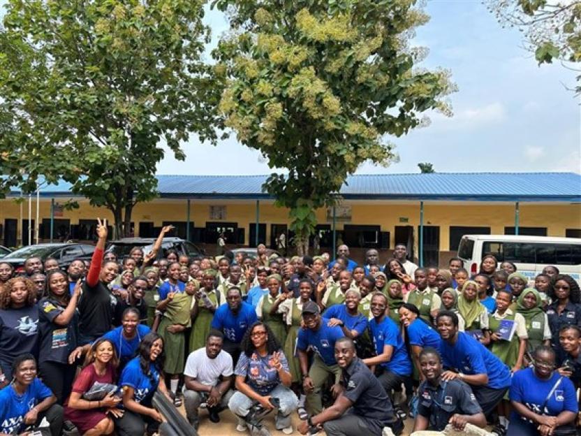 900+ AXA Mansard Employees Take a Stand Against Domestic and Sexual Violence 2