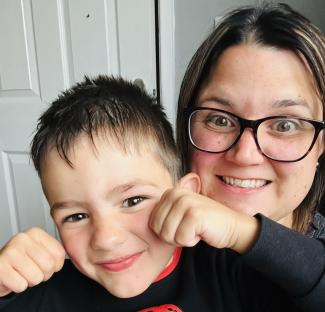 Photo of Amy Dyer, a new mother diagnosed with a brain tumor.