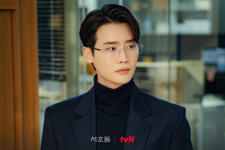 Lee Jong Suk Struggles To Get Out Of The Case He Most Wants To Avoid In &#8220;Law And The City&#8221; 6