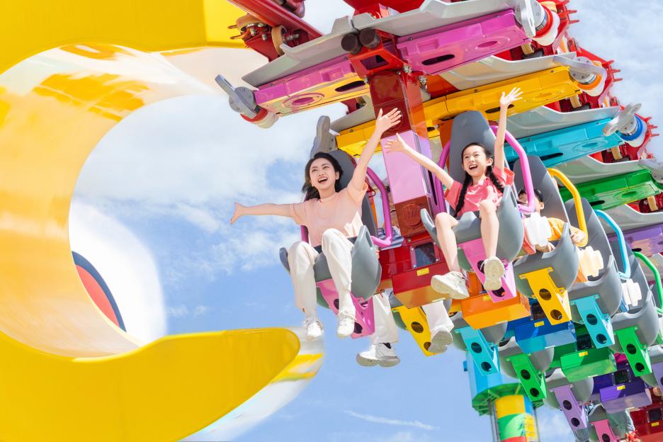 Family enjoying a ride at LEGOLAND Shanghai.
