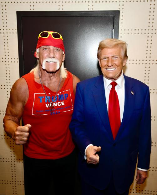 Hulk Hogan and Donald Trump posing together.