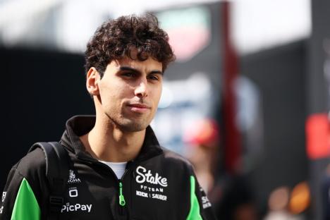 MONTREAL, QUEBEC - JUNE 13: Gabriel Bortoleto of Brazil and Stake F1 Team Kick Sauber arrives in the Paddock prior to practice ahead of the F1 Grand Prix of Canada at Circuit Gilles-Villeneuve on June 13, 2025 in Montreal, Quebec. (Photo by Jared C. Tilton - Formula 1/Formula 1 via Getty Images)