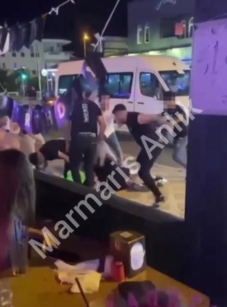 Video still showing a fight between tourists and establishment employees in Marmaris, Turkey.