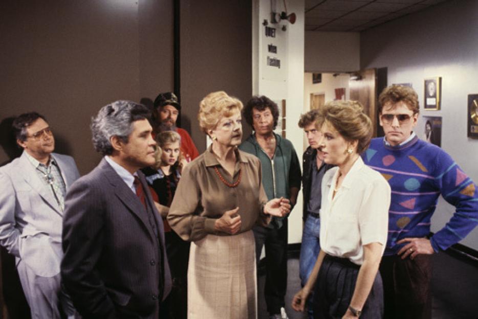Behind-the-scenes photo of the cast of Murder, She Wrote.